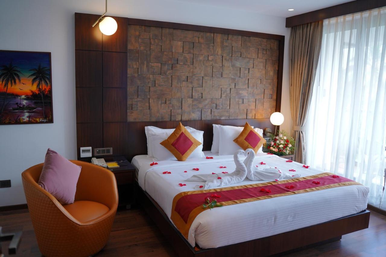 Saugandhika West Gate Hotell Wayanad Exteriör bild