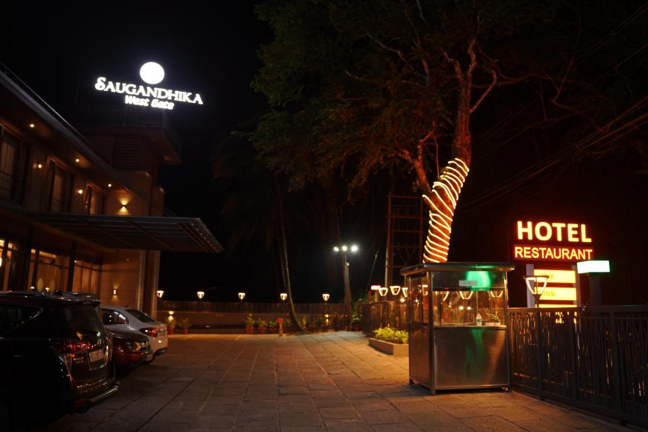 Saugandhika West Gate Hotell Wayanad Exteriör bild