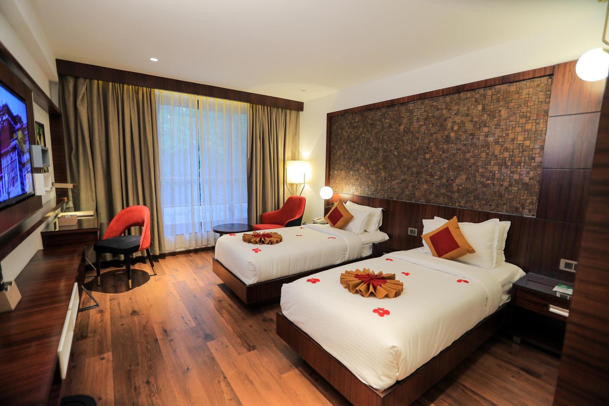 Saugandhika West Gate Hotell Wayanad Exteriör bild
