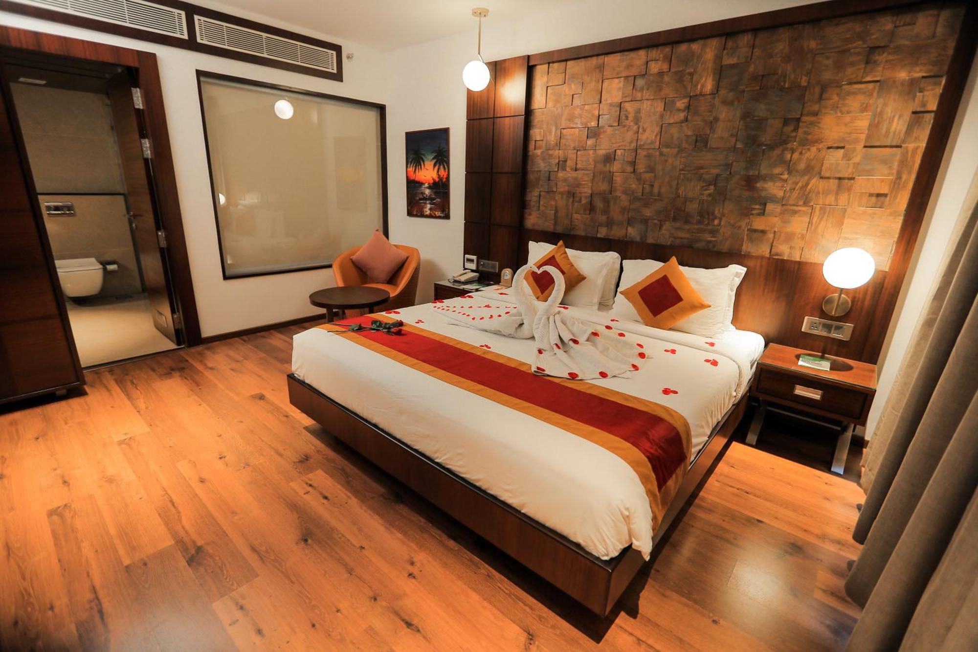 Saugandhika West Gate Hotell Wayanad Exteriör bild